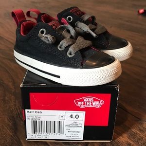 Toddler converse size 5